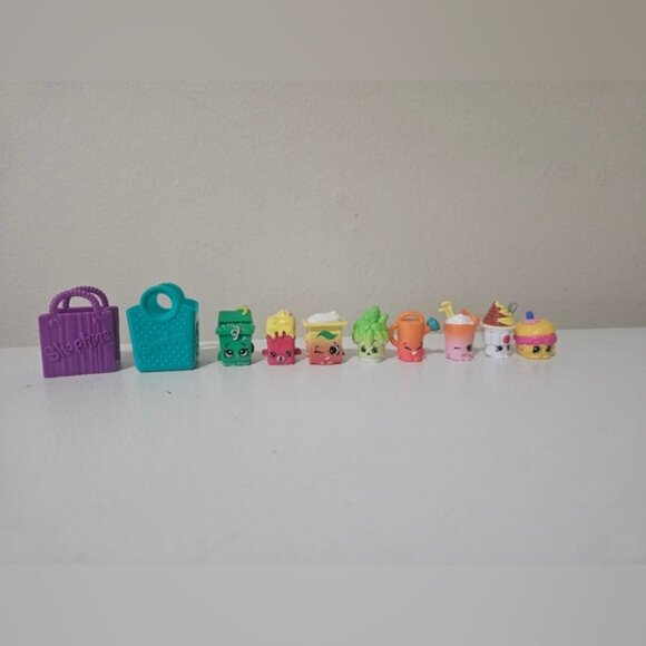 Shopkins Mini Figures Set of 57 - Picture 2 of 7